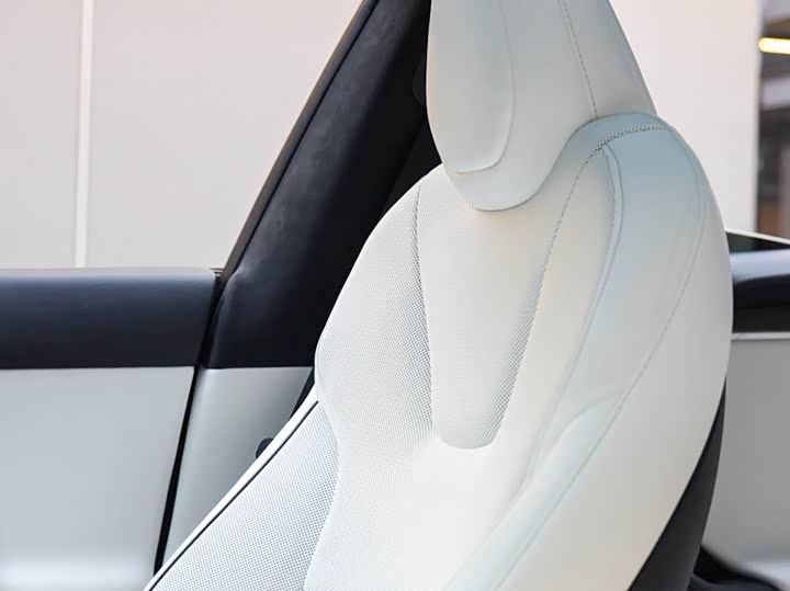 Фото 13 - Tesla Model S