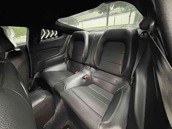 Фото 7 - Ford Mustang