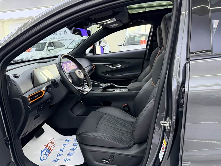 Фото 4 - Changan UNI-T