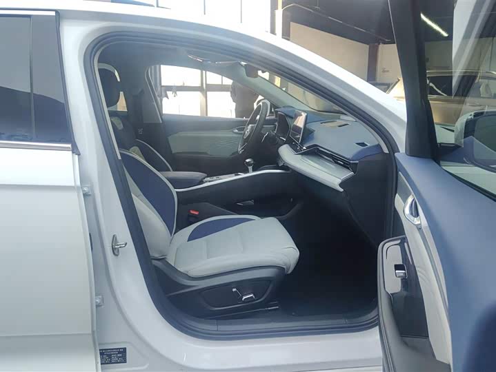 Фото 8 - Geely Preface