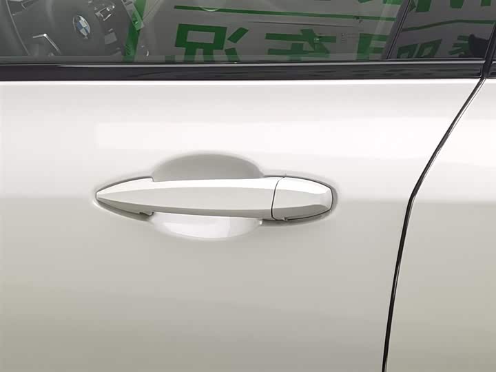 Фото 18 - BMW X2