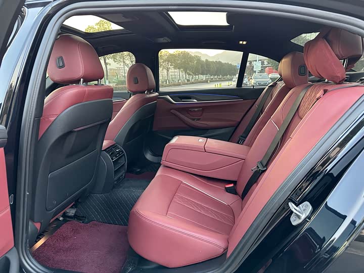 Фото 7 - BMW 5 Series