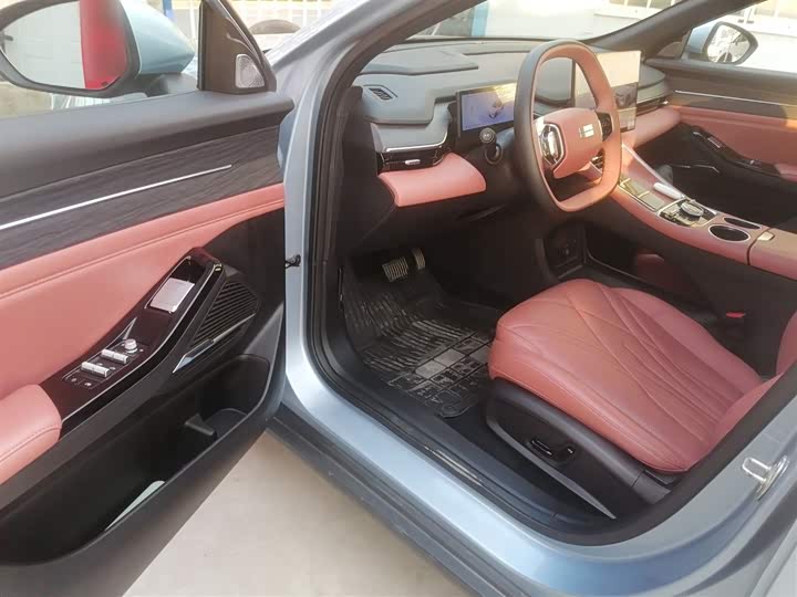 Фото 16 - Geely Galaxy L6