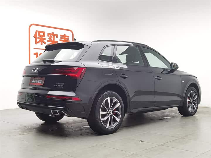 Фото 2 - Audi Q5L