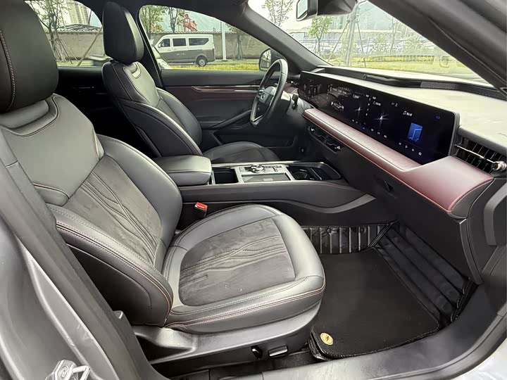 Фото 10 - Ford Mondeo