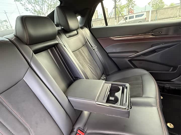 Фото 12 - Ford Mondeo