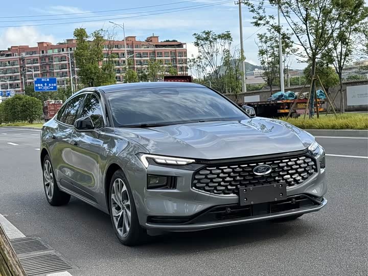 Фото 2 - Ford Mondeo