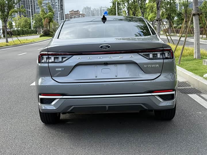 Фото 5 - Ford Mondeo