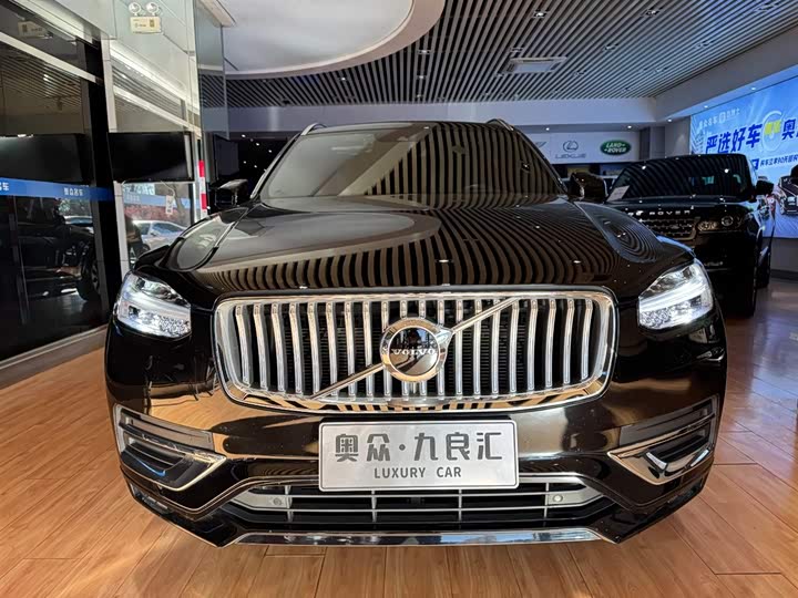 Фото 2 - Volvo XC90