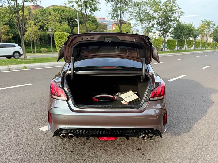 Фото 12 - MG Motor 5