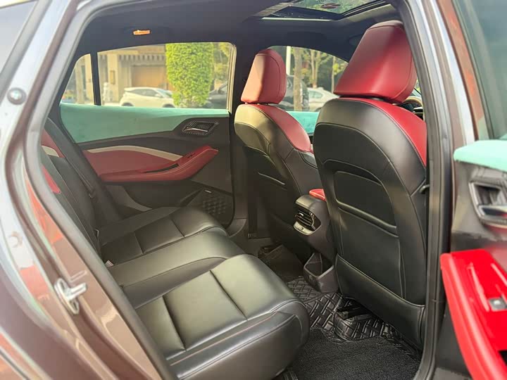 Фото 13 - MG Motor 5