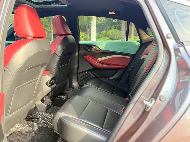 Фото 9 - MG Motor 5