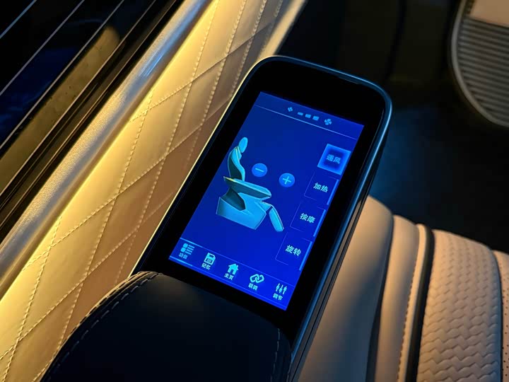 Фото 17 - Mercedes-Benz Vito