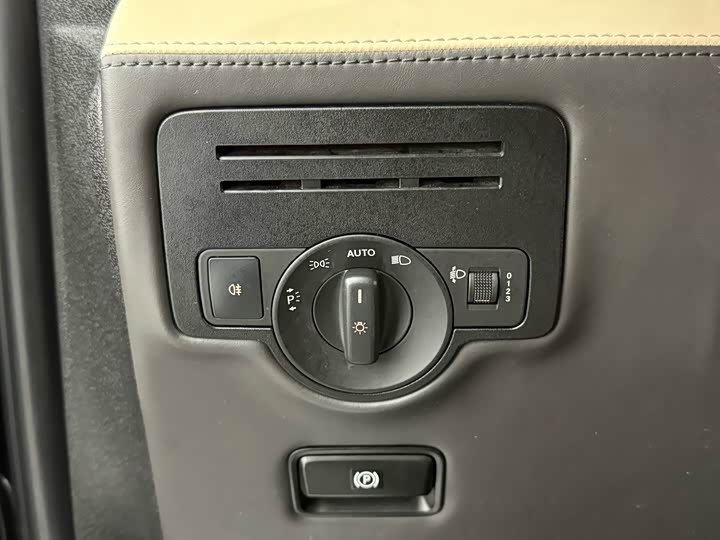 Фото 7 - Mercedes-Benz Vito