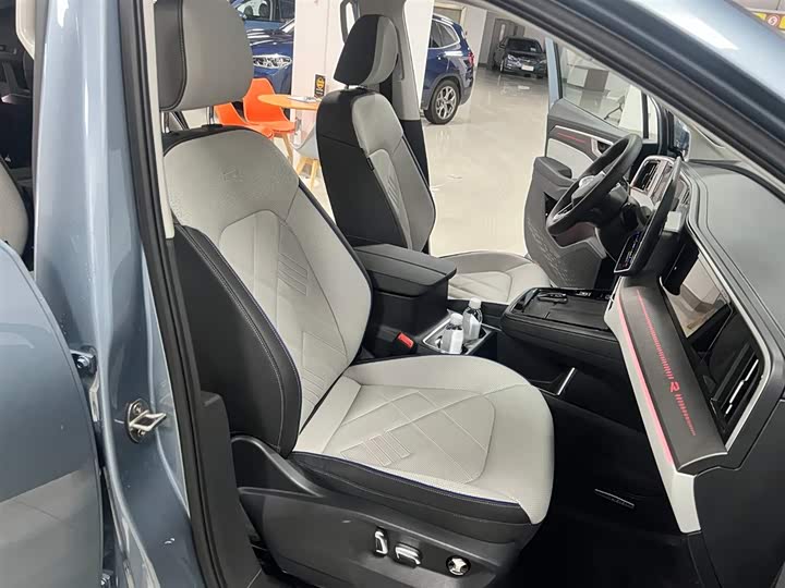 Фото 19 - Volkswagen Talagon