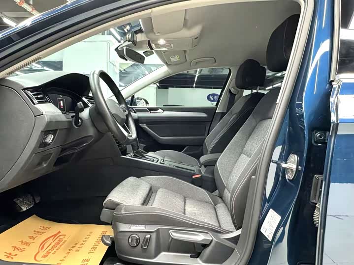 Фото 7 - Volkswagen Passat Variant