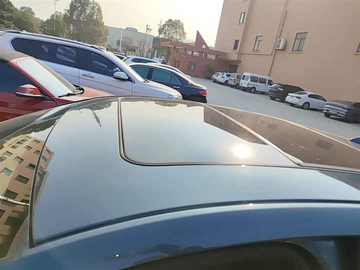 Фото 27 - Chevrolet Malibu XL