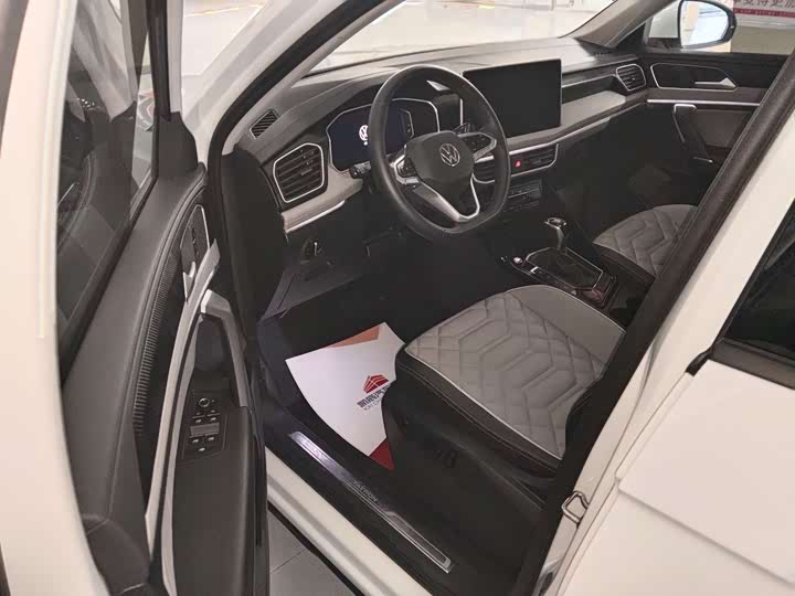 Фото 3 - Volkswagen Tayron