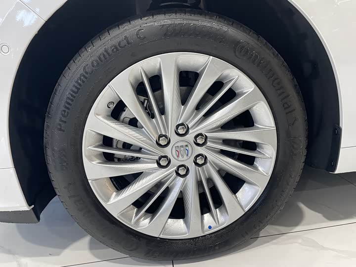 Фото 33 - Buick GL8 Century