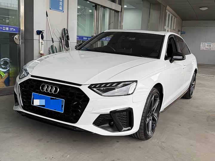 Фото 1 - Audi A4L