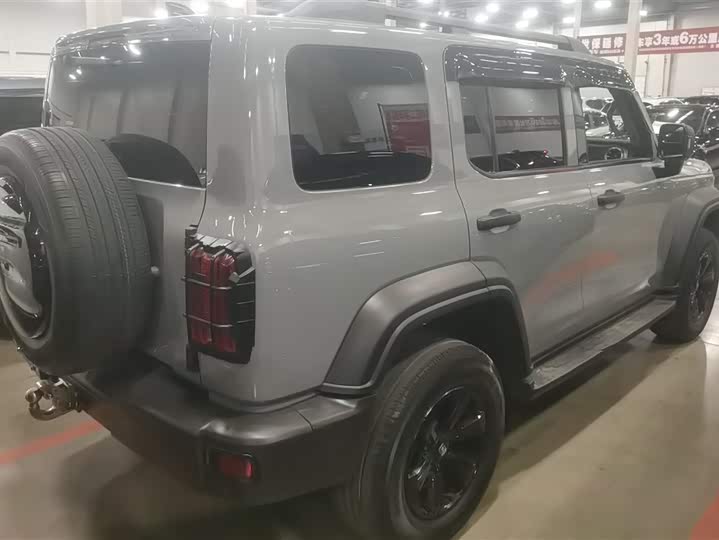 Фото 3 - Tank 300