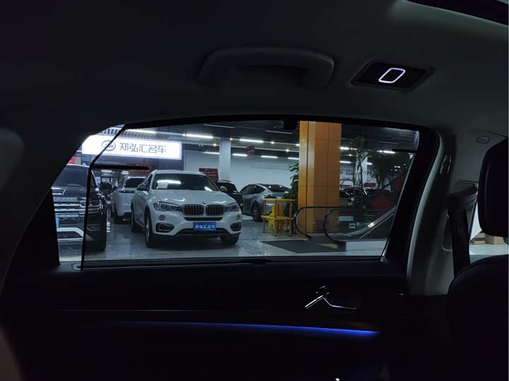 Фото 16 - Volkswagen Passat Hybrid