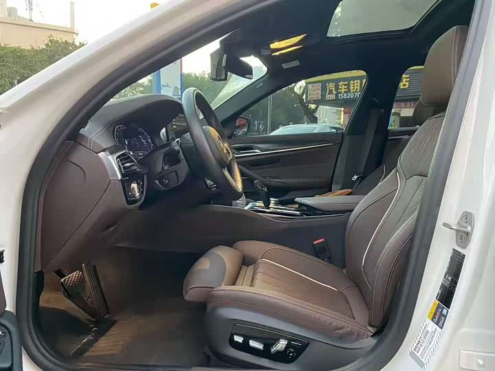 Фото 4 - BMW 5 Series Hybrid