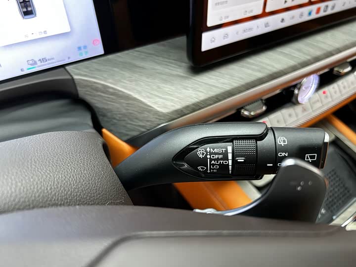 Фото 11 - Tank 500 Hybrid