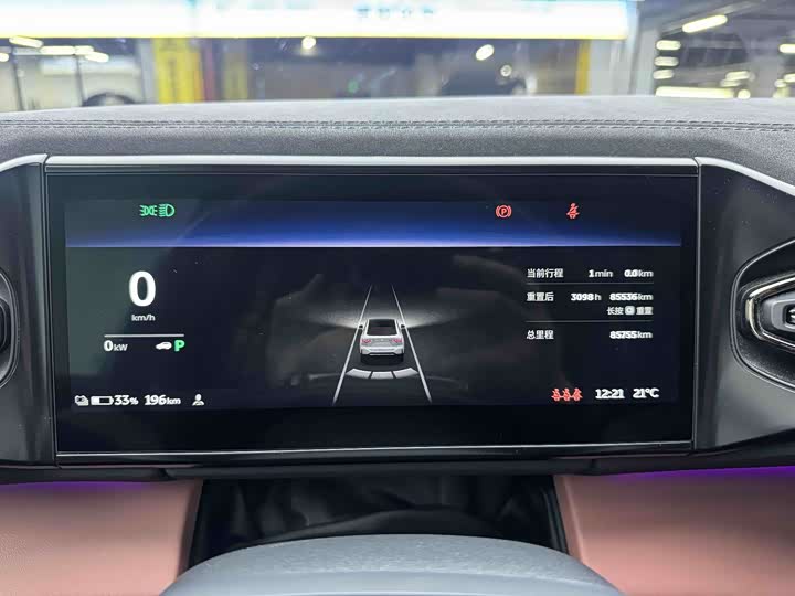 Фото 11 - Nio EC6