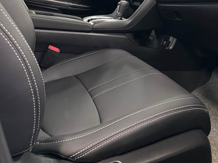 Фото 13 - Honda Civic