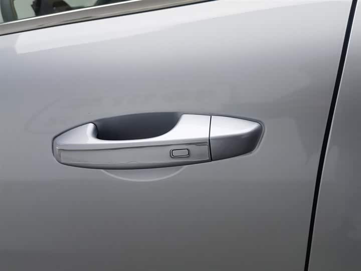 Фото 18 - Geely Galaxy Starship 7