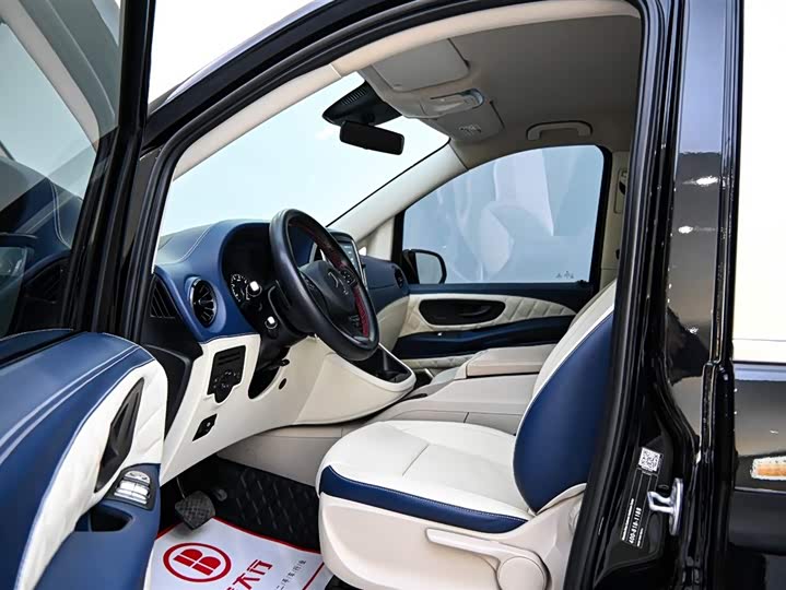 Фото 10 - Mercedes-Benz Vito