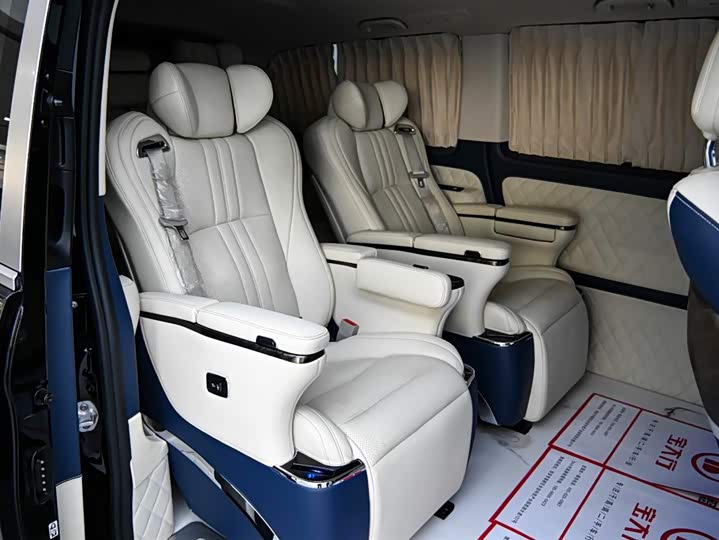 Фото 11 - Mercedes-Benz Vito