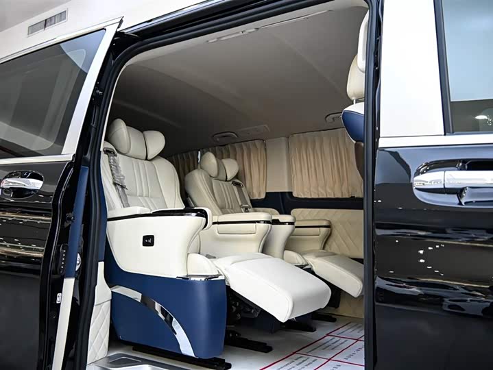 Фото 13 - Mercedes-Benz Vito