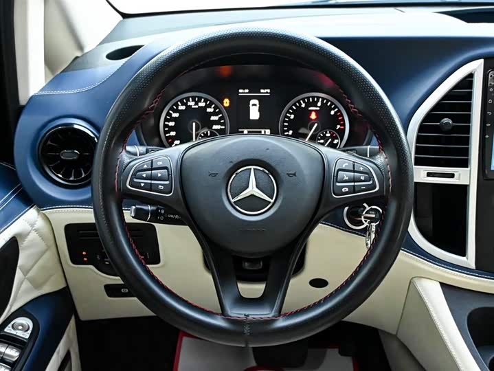 Фото 20 - Mercedes-Benz Vito