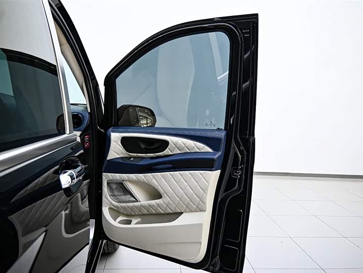 Фото 23 - Mercedes-Benz Vito