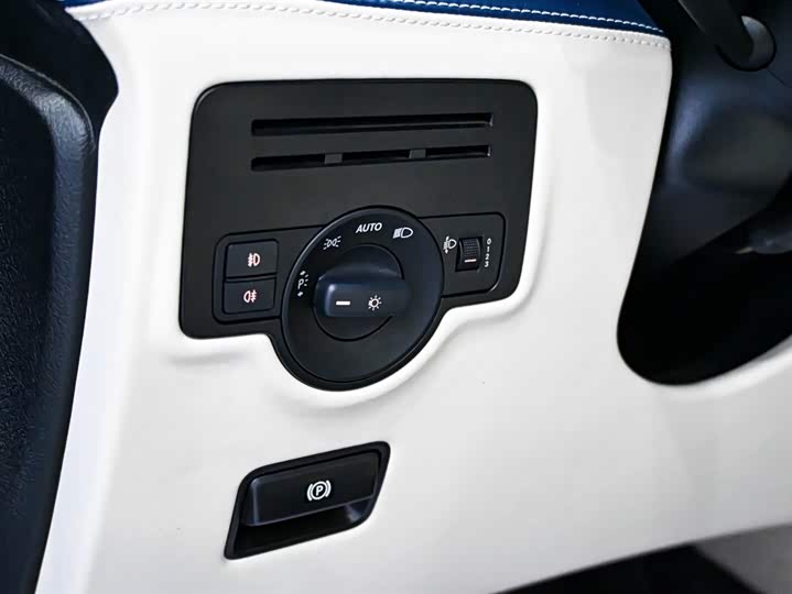 Фото 25 - Mercedes-Benz Vito