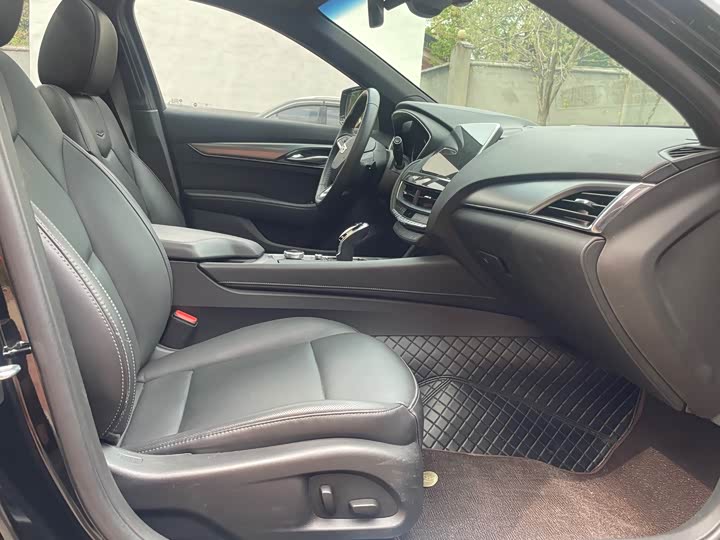 Фото 7 - Cadillac CT5