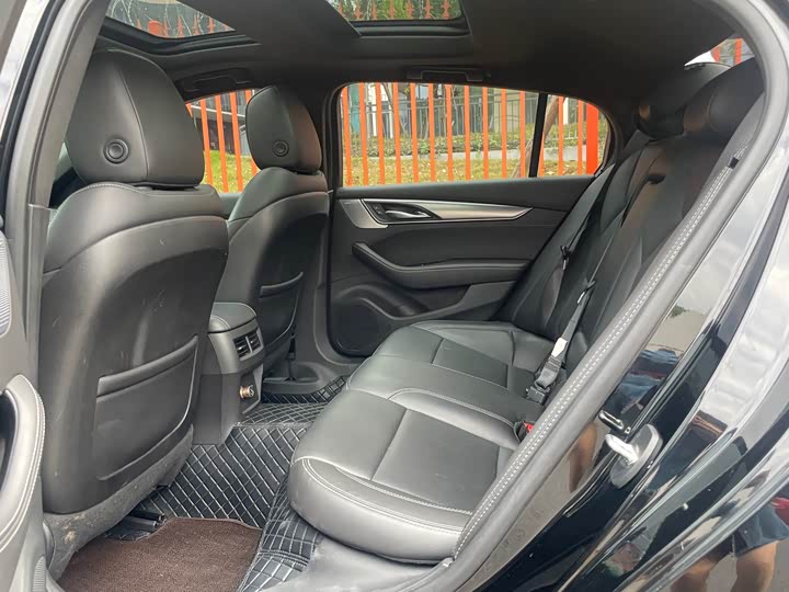 Фото 9 - Cadillac CT5