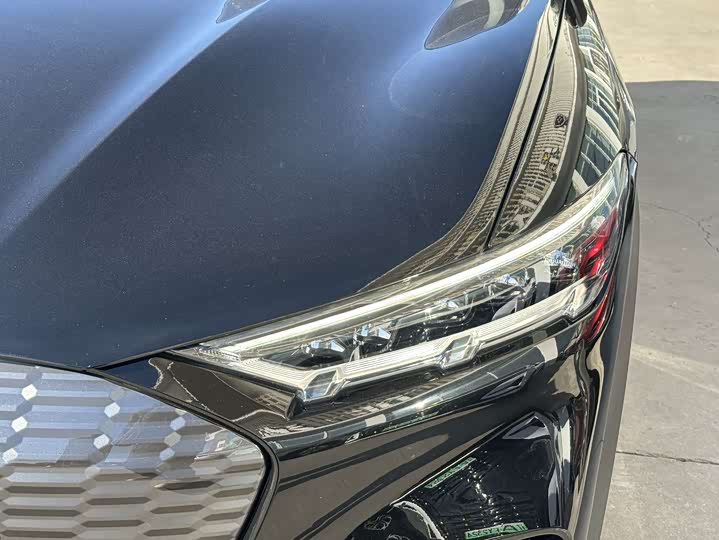 Фото 8 - Ford Mustang Mach-E