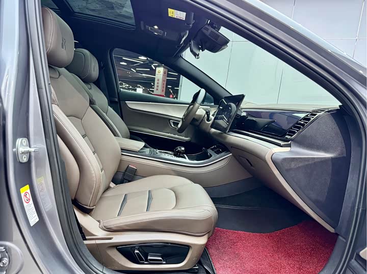 Фото 23 - BYD Han