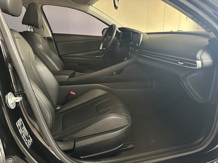 Фото 6 - Hyundai Elantra N line