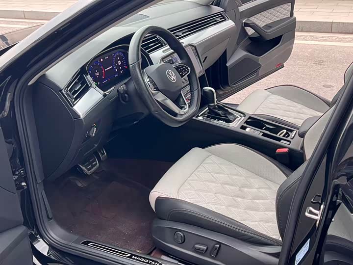 Фото 4 - Volkswagen Magotan