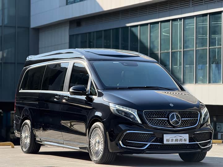 Фото 3 - Mercedes-Benz V-Class