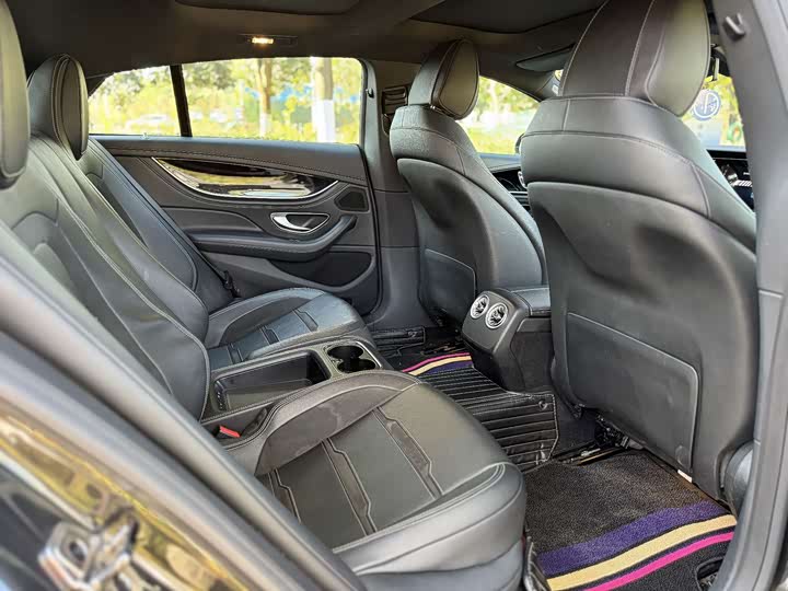 Фото 17 - Mercedes-Benz AMG GT