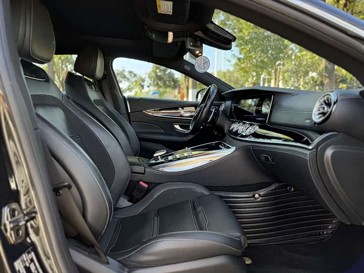 Фото 18 - Mercedes-Benz AMG GT