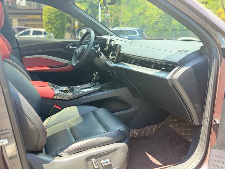 Фото 14 - MG Motor 5