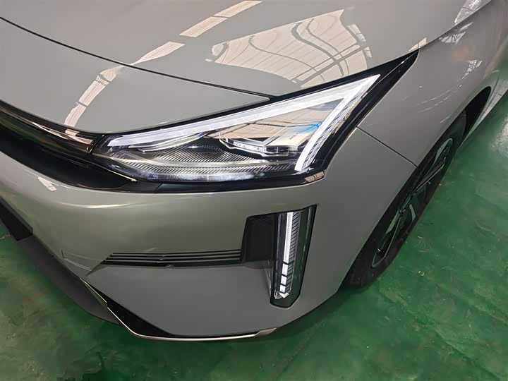 Фото 24 - Geely Galaxy L6