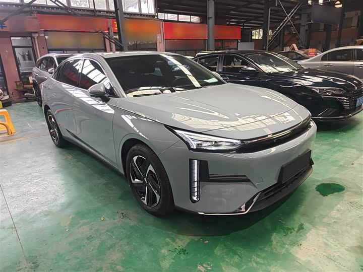 Фото 4 - Geely Galaxy L6