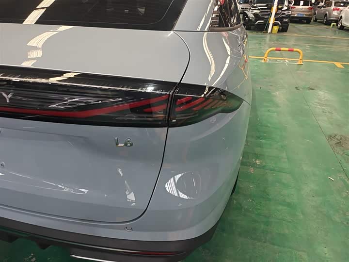 Фото 8 - Geely Galaxy L6